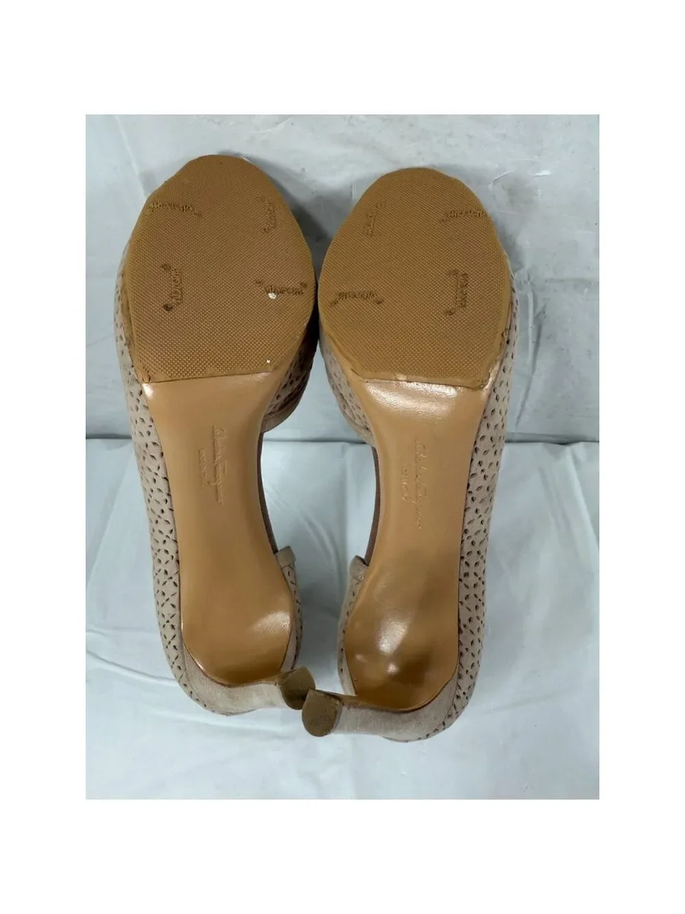Salvatore Ferragamo DORSAY SUEDE PERFORATED OPEN TOE SIZE 7.5